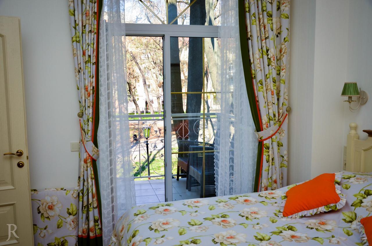 Hotel Maman Odessa Exteriör bild